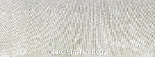 Zbliżenie na fototapetę CLOUDED BLOSSOMS - tapeta z mglistą łąką na podłożu o fakturze płótna.