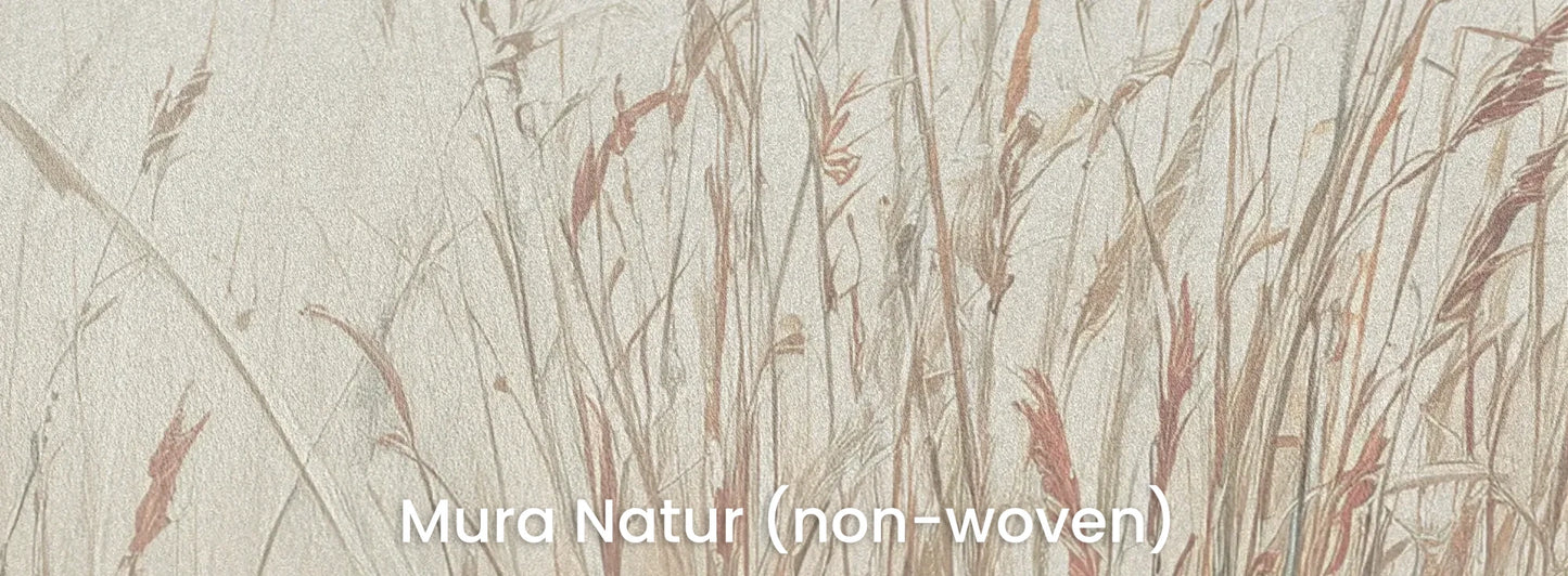 Zbliżenie na fototapetę MORNING WHISPERS - tapeta z mglistymi trawami o świcie na naturalnym podłożu ekologicznym.