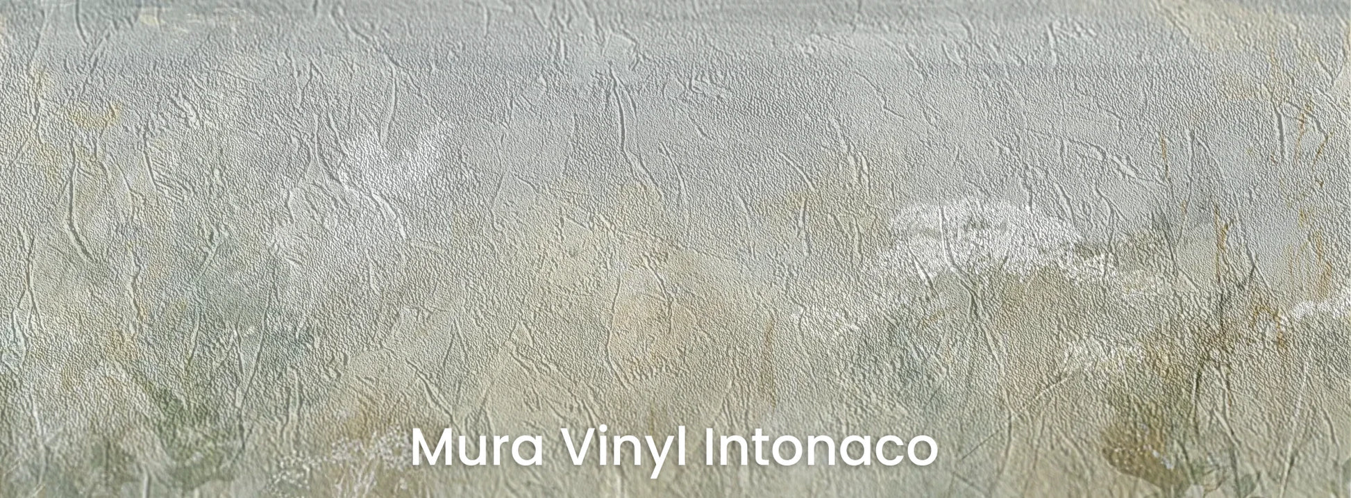 Zbliżenie na fototapetę PALE WILDSCAPE - tapeta z łąką w delikatnej mgle na podłożu o strukturze tartego tynku.