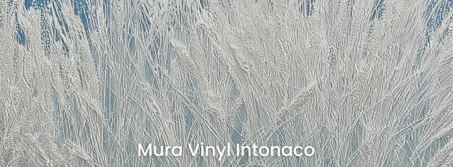 Zbliżenie na fototapetę GLACIAL STEMS - tapeta z mroźnymi źdźbłami trawy na podłożu o strukturze tartego tynku.