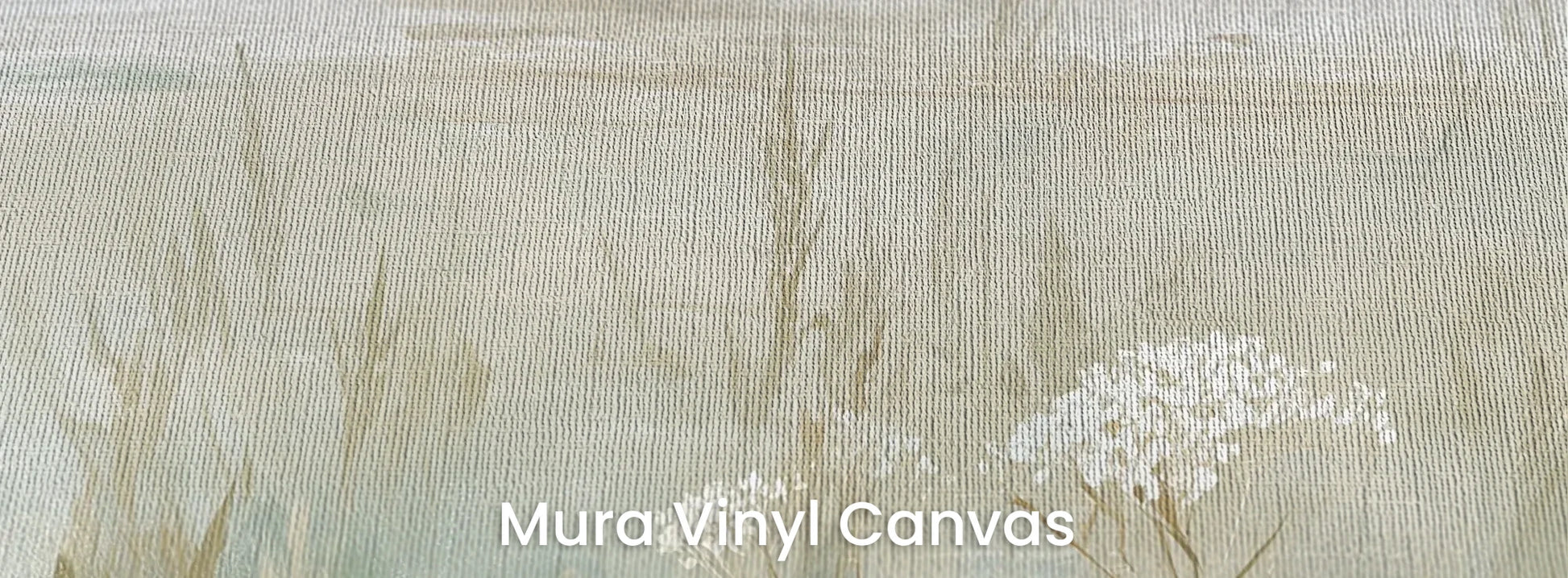 Zbliżenie na fototapetę OPALESCENT WILDFIELDS - tapeta z miękkimi akcentami łąki na podłożu o fakturze płótna.