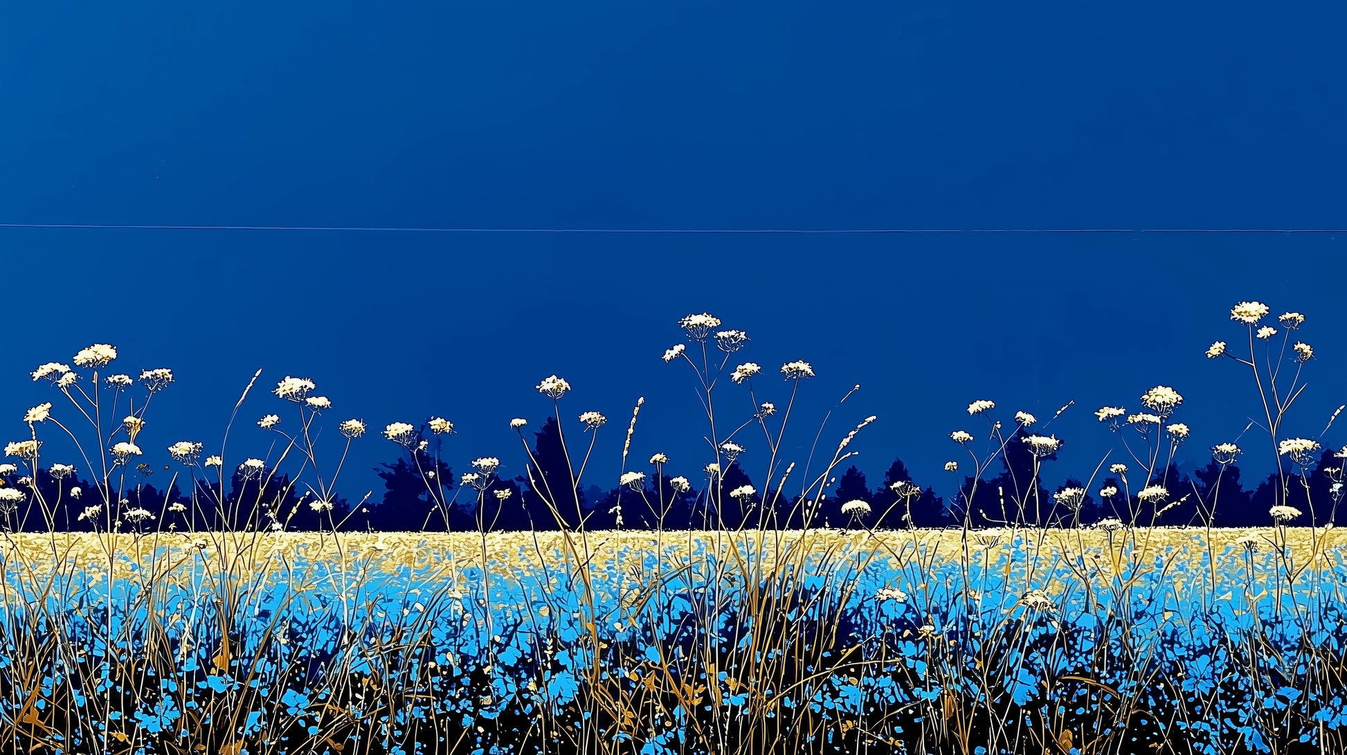 Prezentacja całego wzoru fototapety o nazwie SAPPHIRE HORIZON - tapeta z lazurową łąką i białymi kwiatami