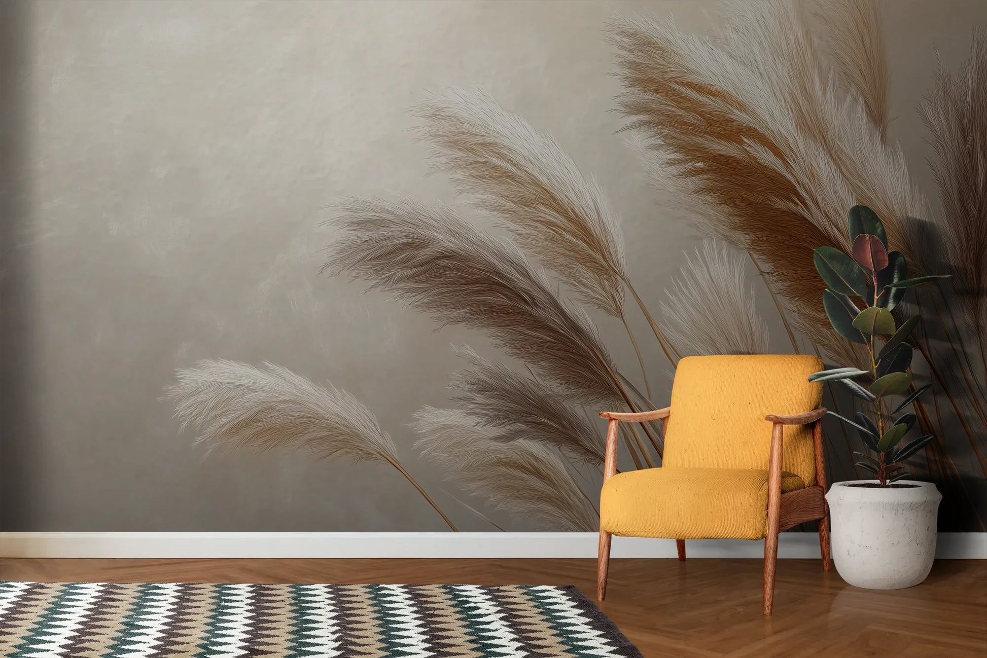 Wzór fototapety GENTLE PLUMES - tapeta z beżowymi źdźbłami trawy na jasnym tle pokazanej w aranżacji salonu.