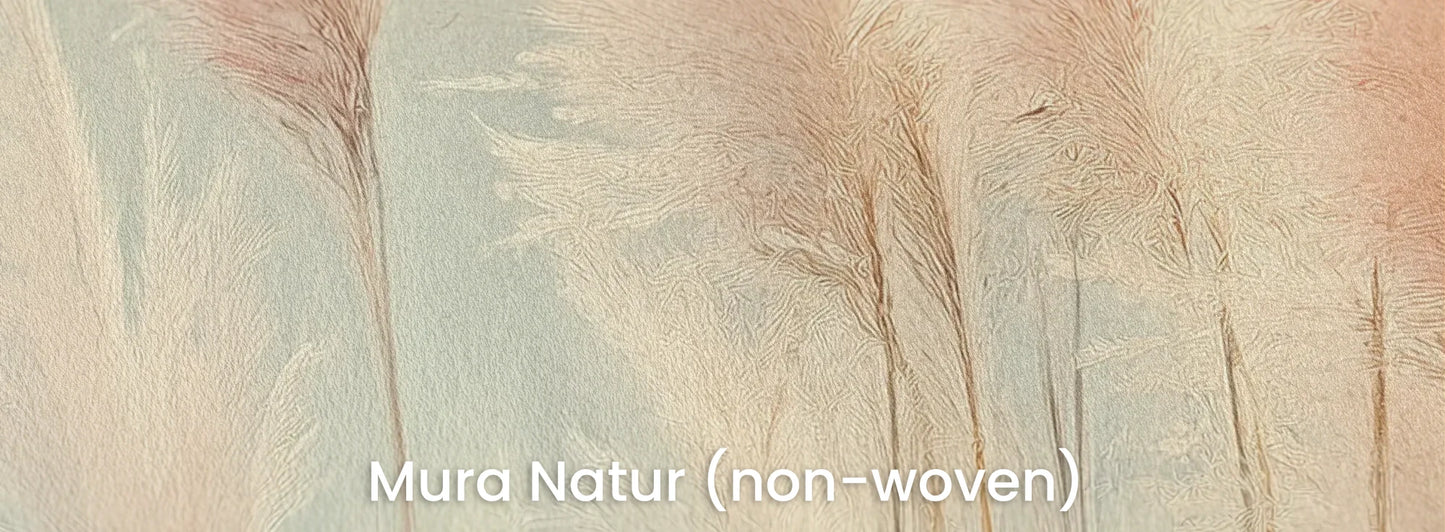 Zbliżenie na fototapetę ROSE MIRAGE - tapeta z delikatnymi trzcinami w pastelowych odcieniach na naturalnym podłożu ekologicznym.