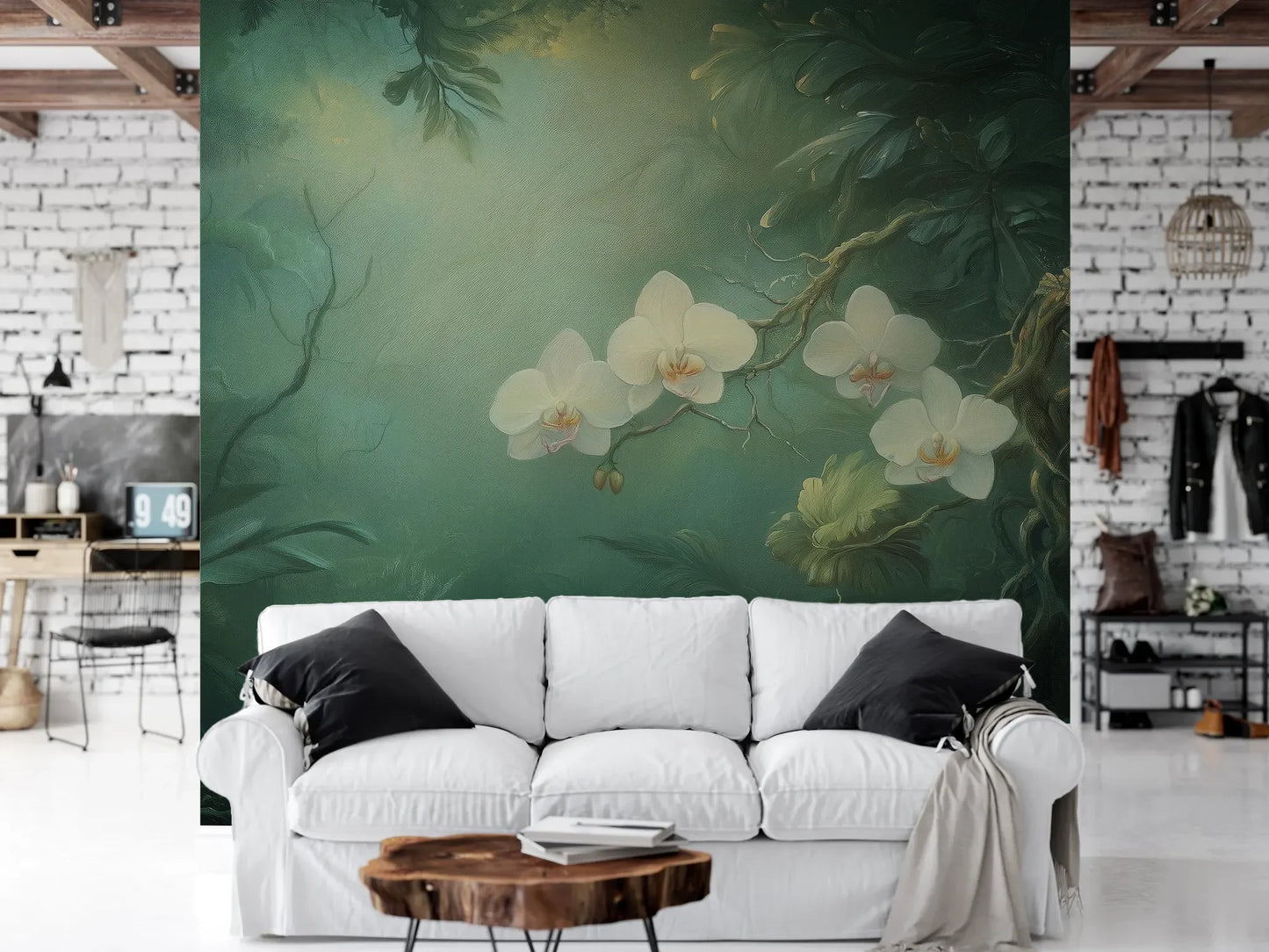 Wzór fototapety MOONLIT ORCHIDS - tapeta z tajemniczymi kwiatami w mistycznej poświacie pokazanej w aranżacji salonu.
