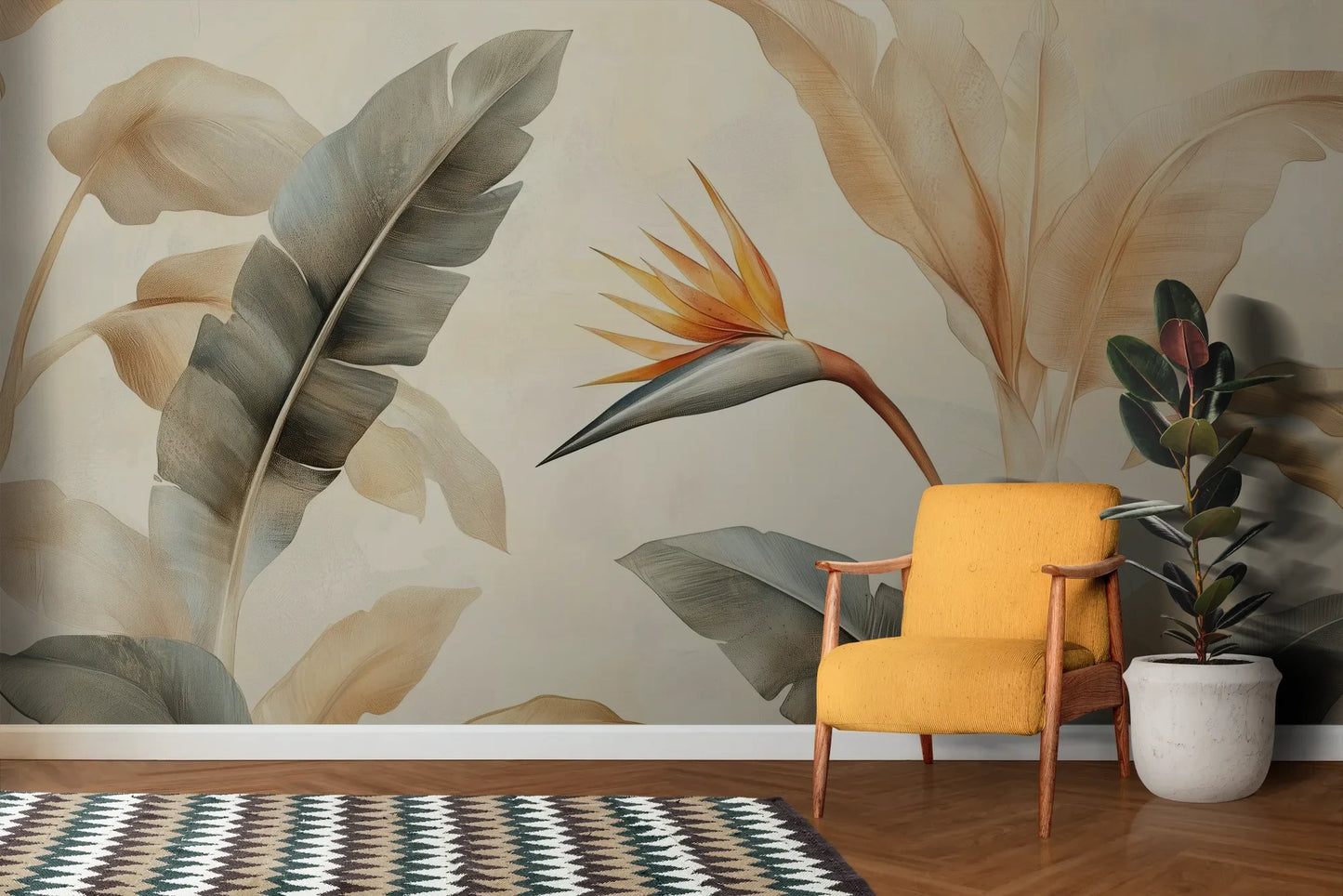 Wzór fototapety PARADISE BIRD - tapeta z rajskim kwiatem strelicji pokazanej w aranżacji salonu.