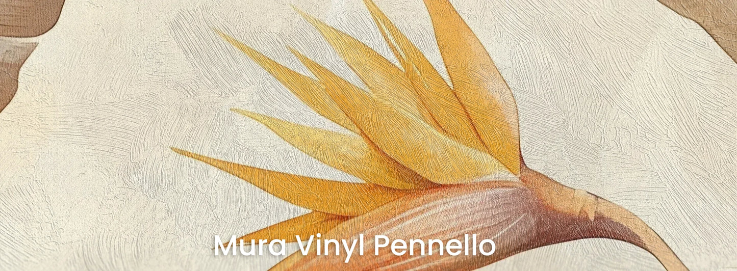 Zbliżenie na fototapetę GOLDEN STRELITZIA - tapeta z tropikalną rajską ptasznicą w ciepłych beżach na podłożu o fakturze pociągnięć pędzla.