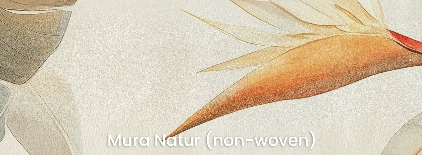 Zbliżenie na fototapetę HELICONIA GRACE - tapeta z tropikalnymi liśćmi w pastelowych odcieniach na naturalnym podłożu ekologicznym.