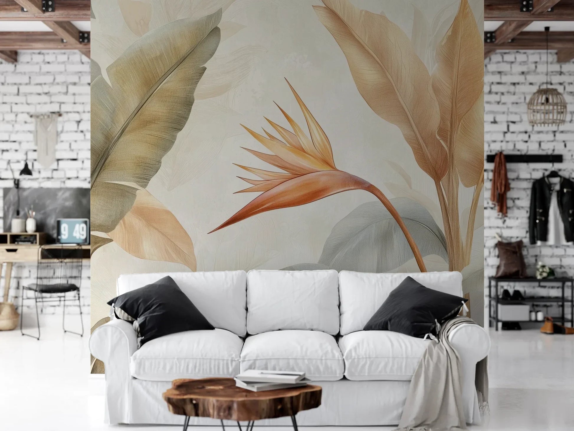 Wzór fototapety CORAL HARMONY - tapeta z tropikalnymi kwiatami w pastelowych odcieniach pokazanej w aranżacji salonu.