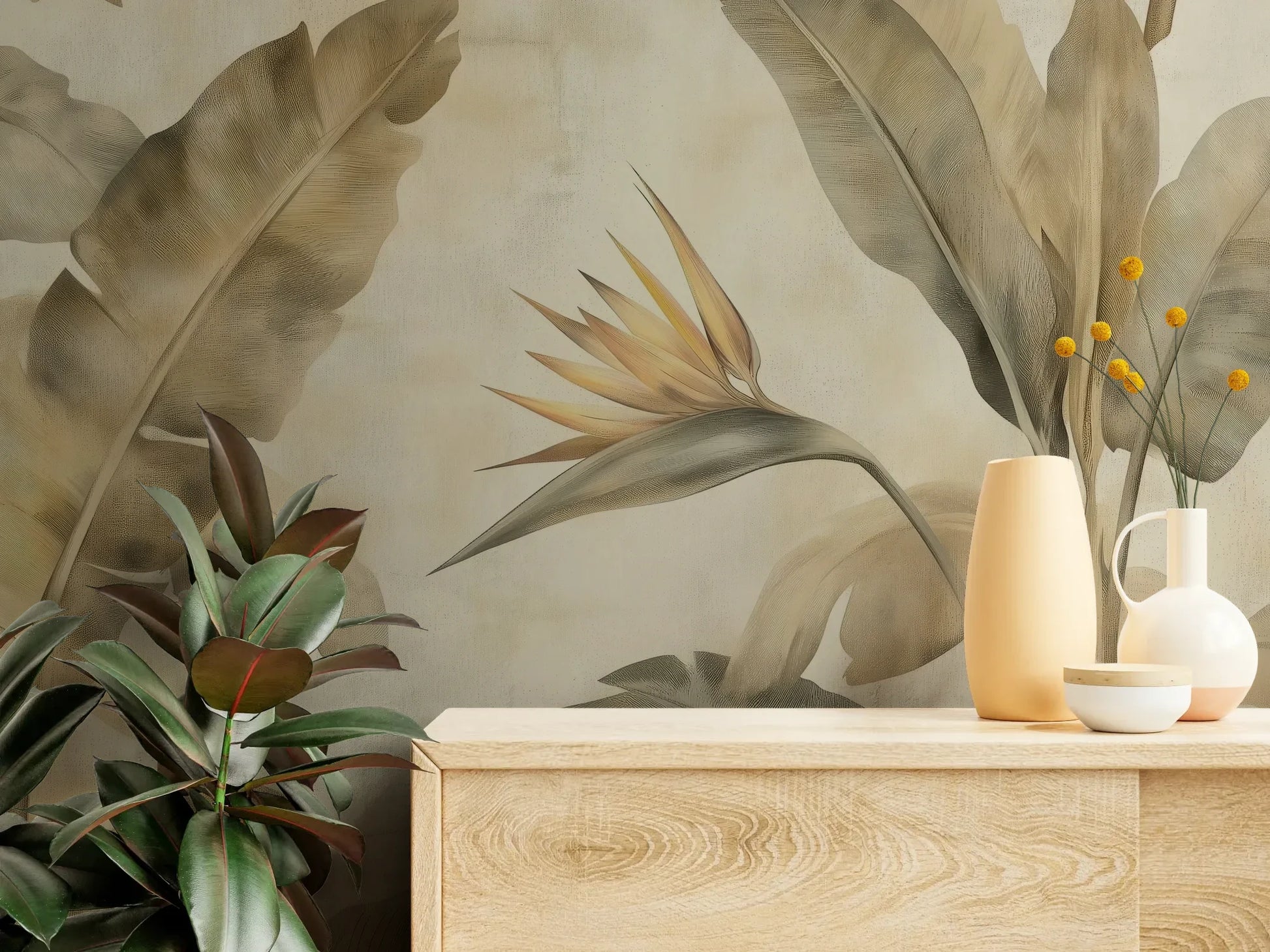 Fototapeta DESERT SYMPHONY - tapeta z beżowymi liśćmi palmowymi i rajskim ptakiem pokazana w aranżacji wnętrza z akcentem na ścianie.