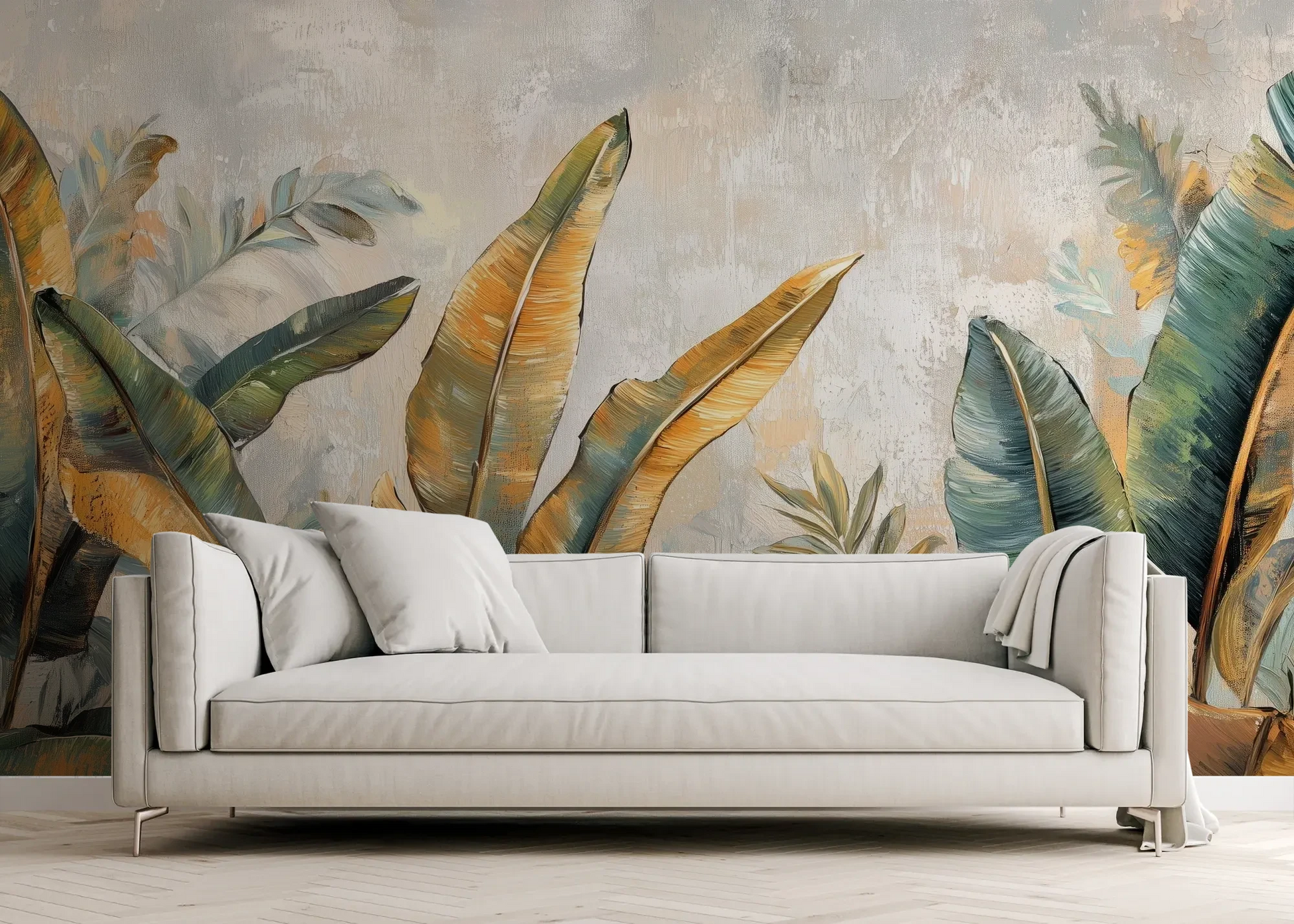 Wzór fototapety GILDED FOLIAGE - tapeta z tropikalnymi liśćmi w złoto-turkusowej palecie pokazanej w aranżacji salonu.