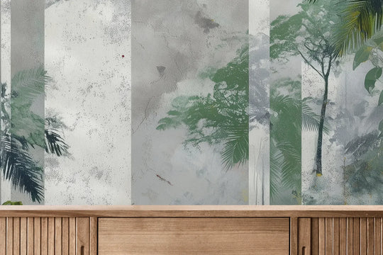Fototapeta FOREST COLUMNS - tapeta z tropikalną mglistą dżunglą pokazana w aranżacji wnętrza z akcentem na ścianie.