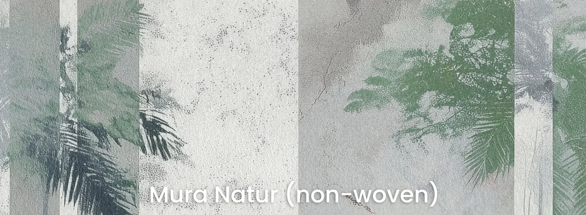 Zbliżenie na fototapetę FOREST COLUMNS - tapeta z tropikalną mglistą dżunglą na naturalnym podłożu ekologicznym.