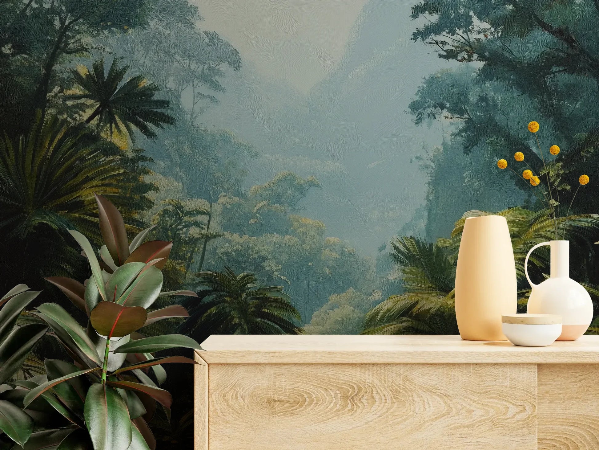 Fototapeta EMERALD HAZE - tapeta z tropikalną mglistą dżunglą pokazana w aranżacji wnętrza z akcentem na ścianie.