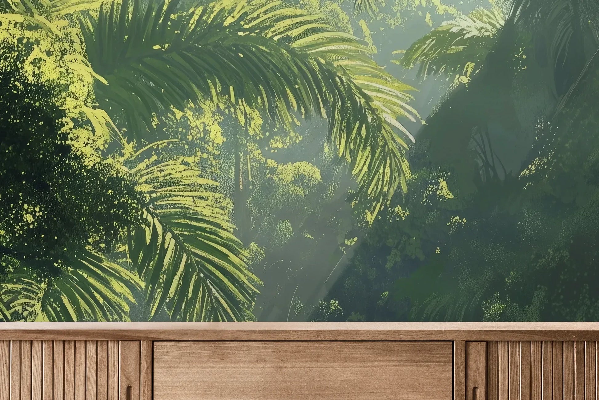 Fototapeta EMERALD SANCTUARY - tapeta z tropikalnym lasem w mistycznej poświacie pokazana w aranżacji wnętrza z akcentem na ścianie.