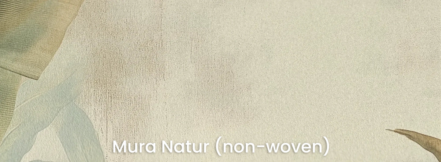 Zbliżenie na fototapetę SAGE HARMONY - tapeta z tropikalnymi liśćmi w stonowanych odcieniach na naturalnym podłożu ekologicznym.