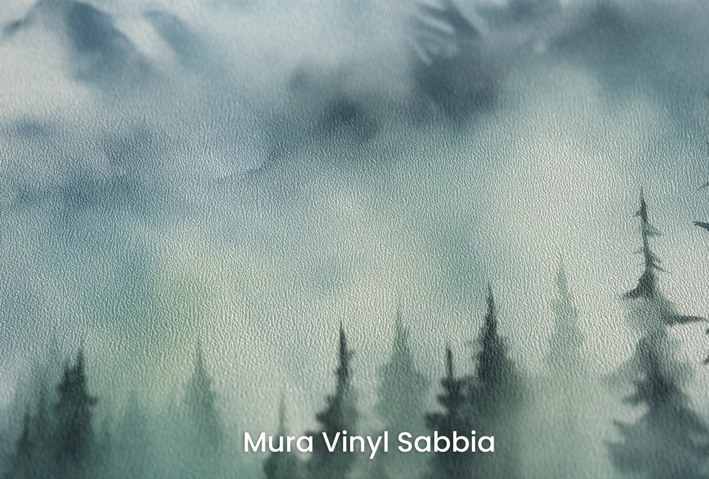 Zbliżenie na artystyczną fototapetę o nazwie Misty Pines na podłożu Mura Vinyl Sabbia struktura grubego ziarna piasku.