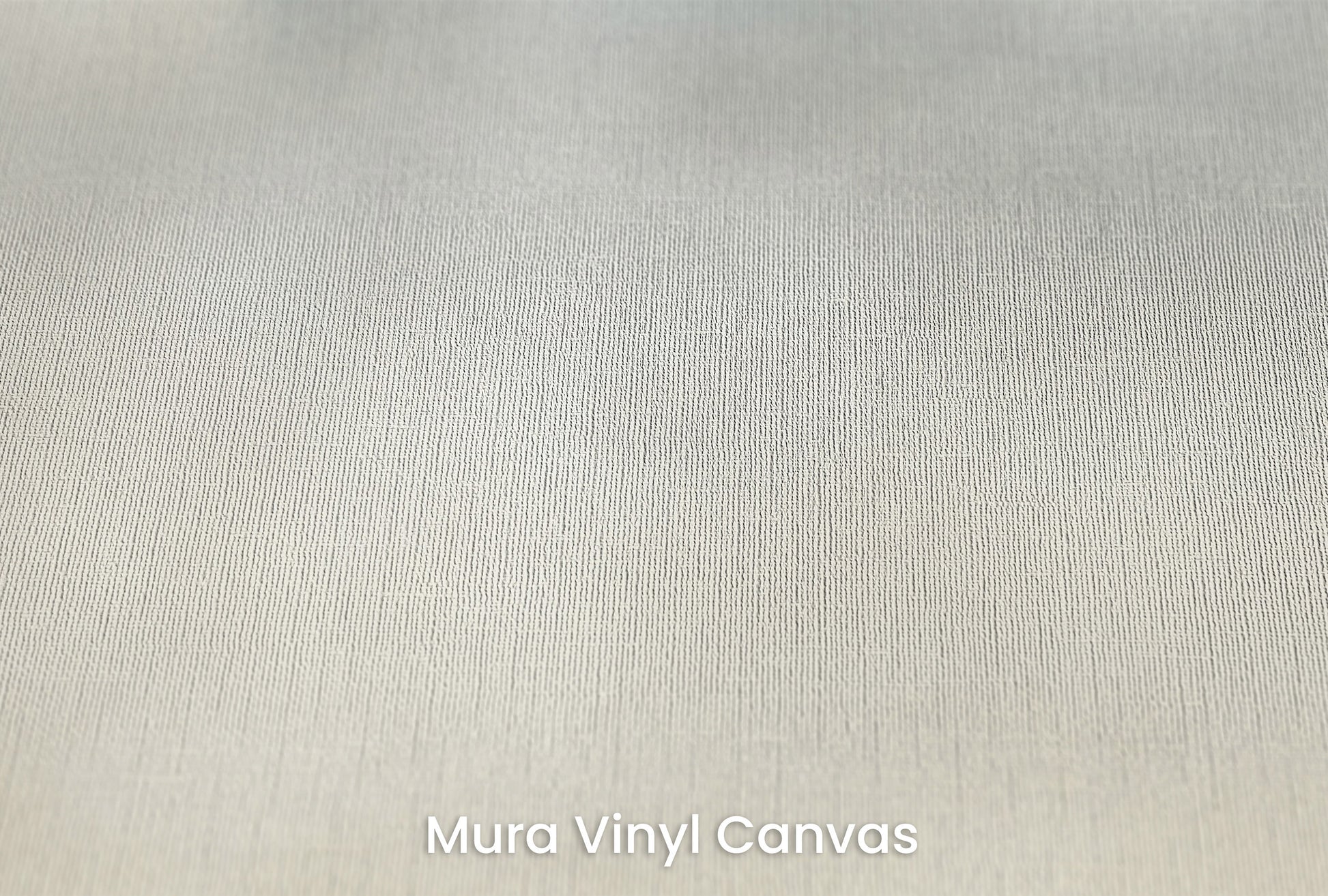 Zbliżenie na artystyczną fototapetę o nazwie SERENE CUMULUS VISTA na podłożu Mura Vinyl Canvas - faktura naturalnego płótna.
