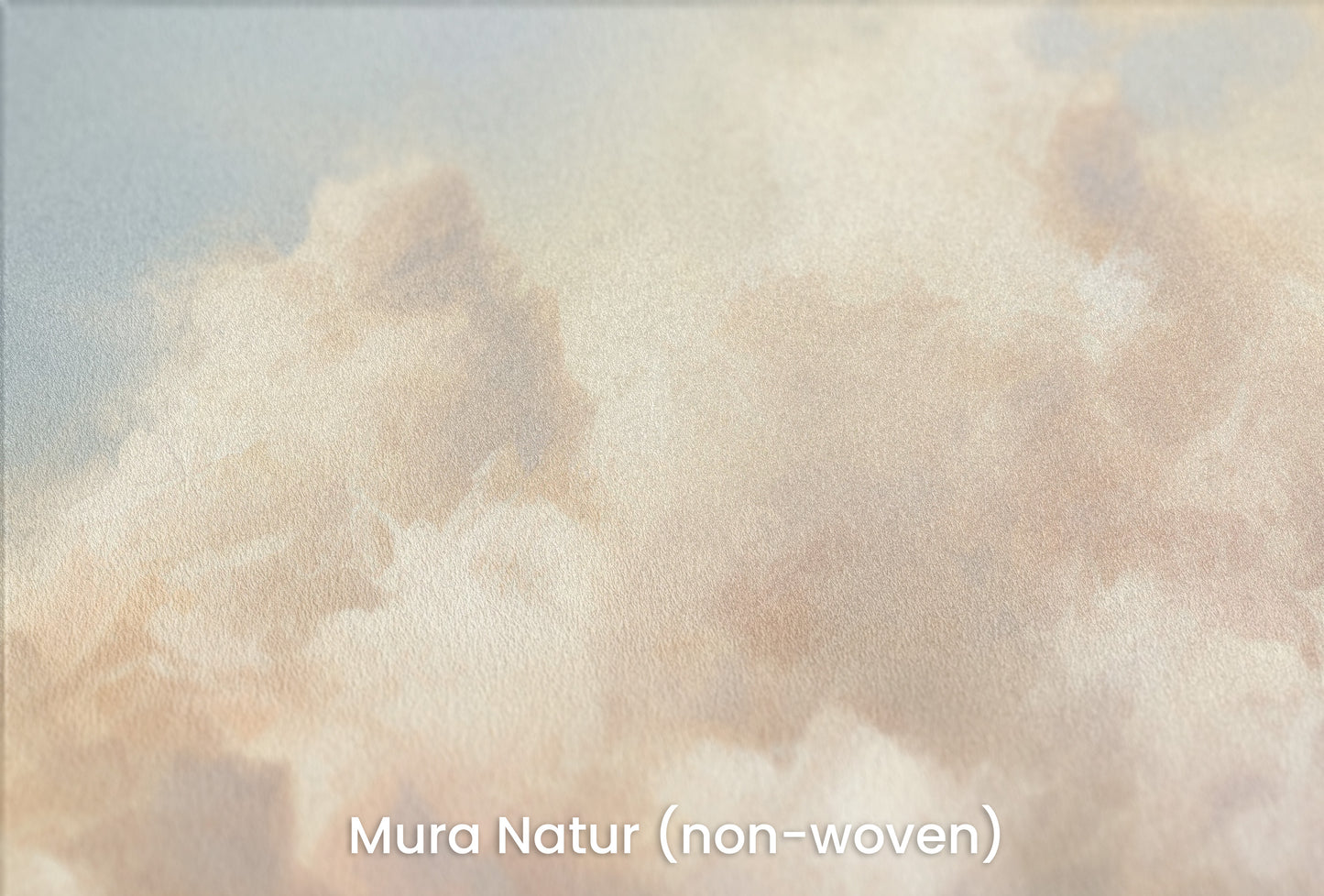 Zbliżenie na artystyczną fototapetę o nazwie TWILIGHT SERENADE GLOW na podłożu Mura Natur (non-woven) - naturalne i ekologiczne podłoże.