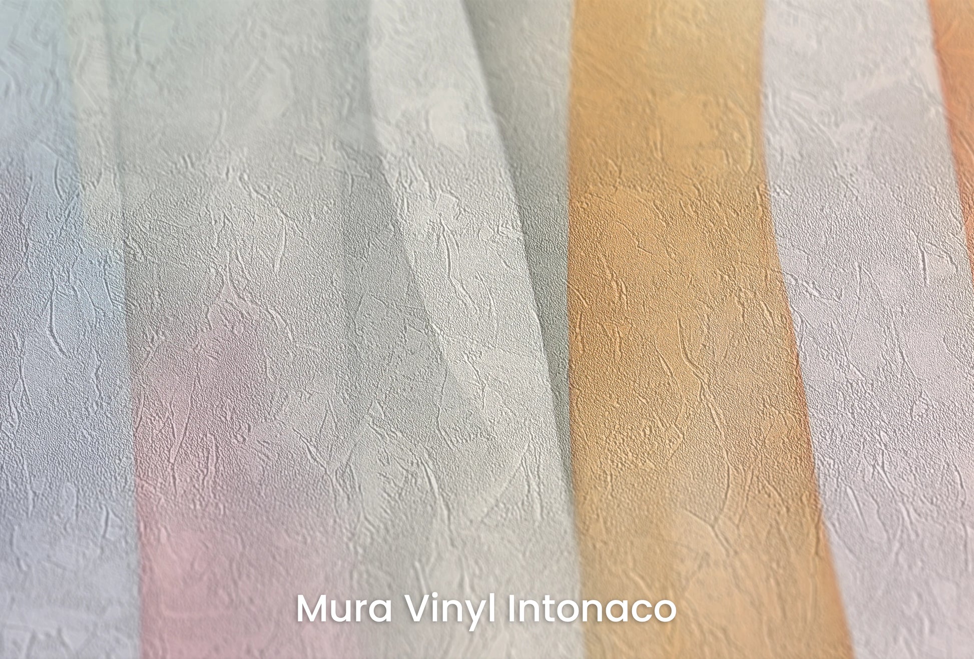 Zbliżenie na artystyczną fototapetę o nazwie Pastel Flow na podłożu Mura Vinyl Intonaco - struktura tartego tynku.