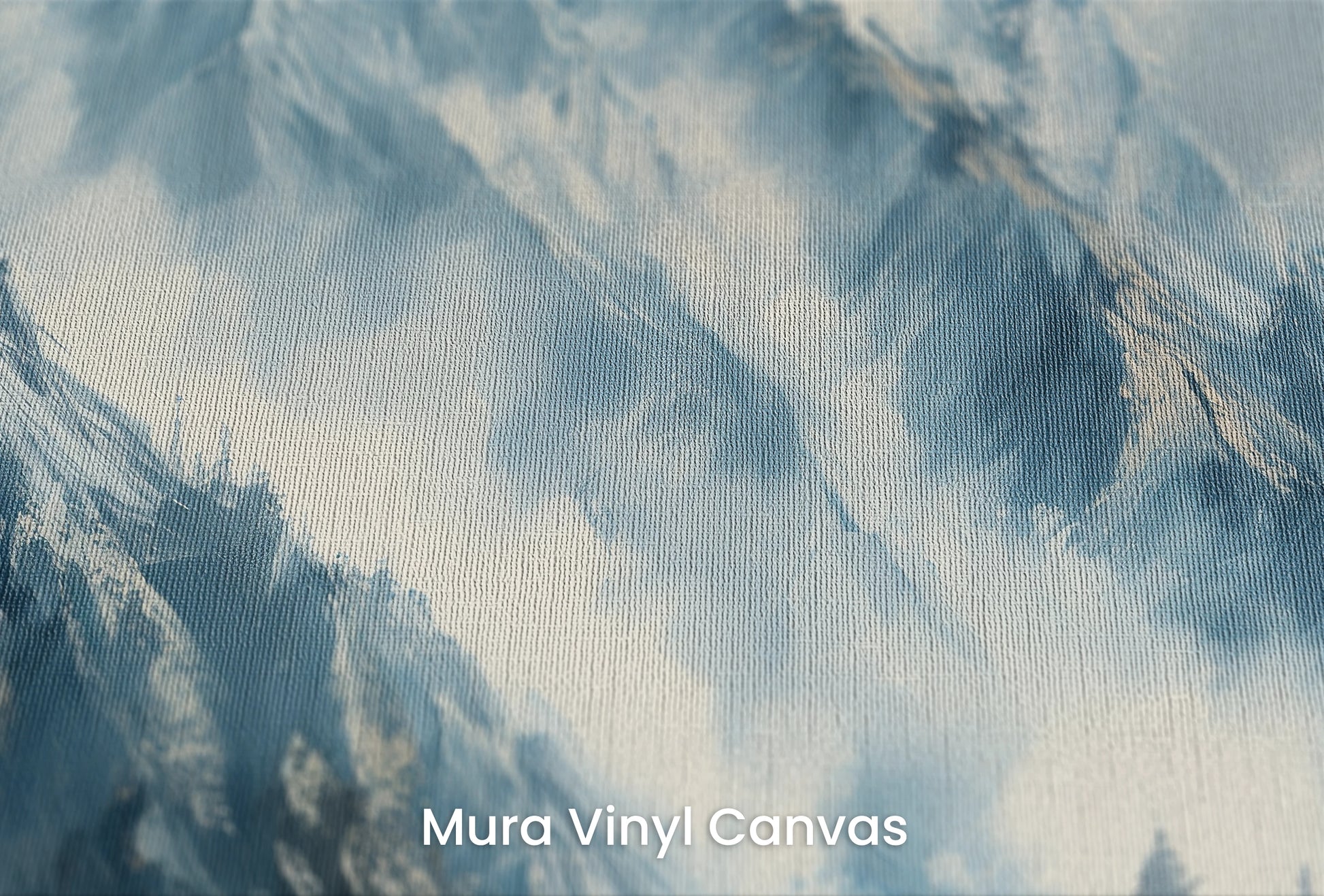 Zbliżenie na artystyczną fototapetę o nazwie Icy Peaks na podłożu Mura Vinyl Canvas - faktura naturalnego płótna.