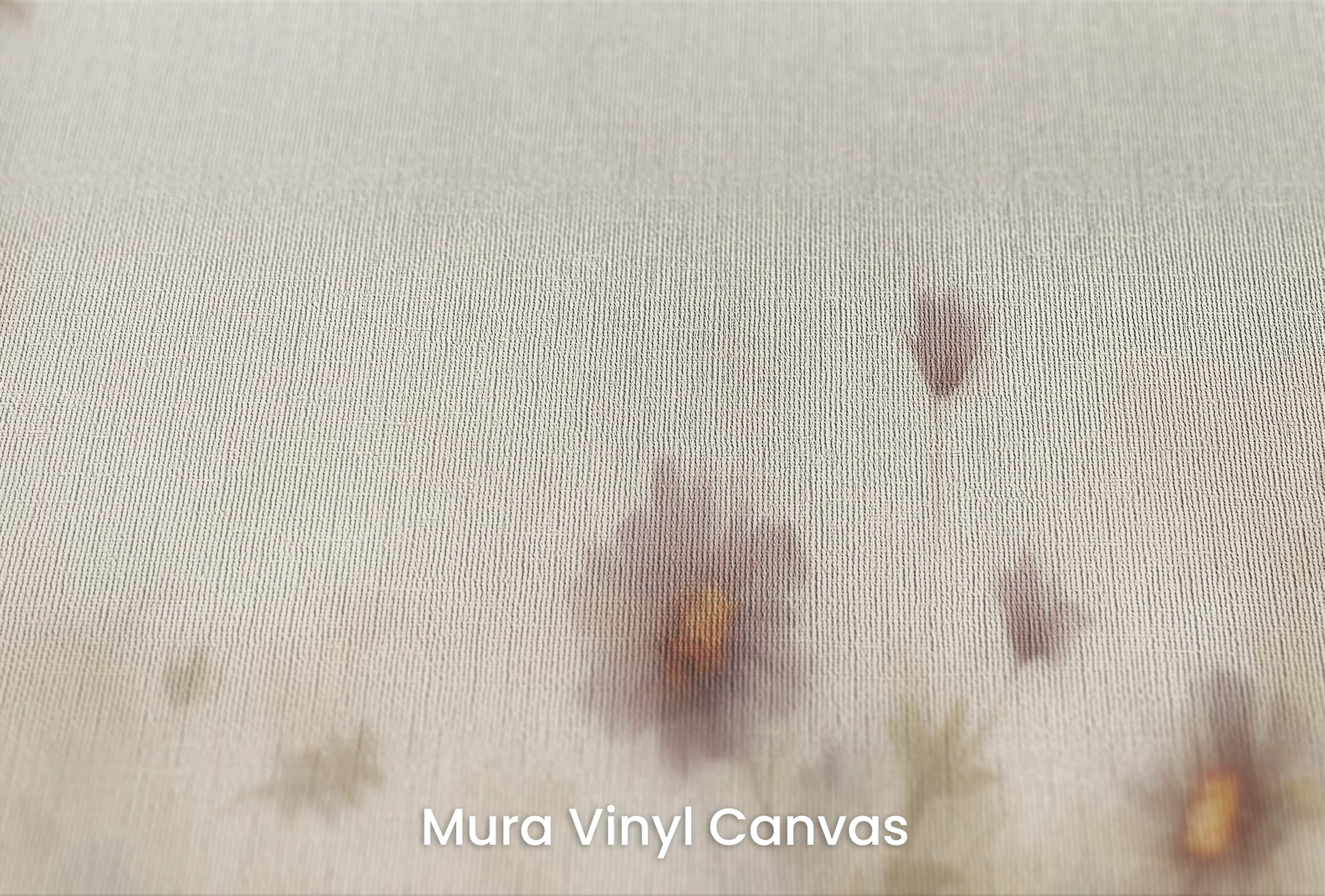 Zbliżenie na artystyczną fototapetę o nazwie Serene Blossoms na podłożu Mura Vinyl Canvas - faktura naturalnego płótna.