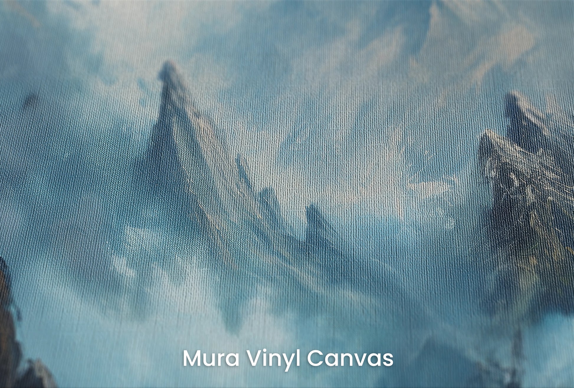 Zbliżenie na artystyczną fototapetę o nazwie Stormy Ascent na podłożu Mura Vinyl Canvas - faktura naturalnego płótna.