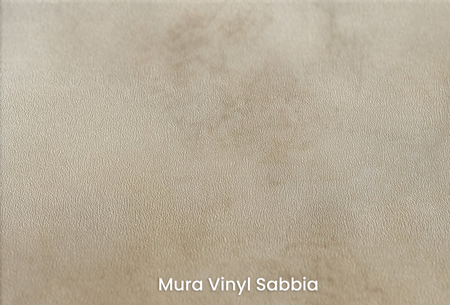 Zbliżenie na artystyczną fototapetę o nazwie CELESTIAL WHISPERS CANVAS na podłożu Mura Vinyl Sabbia struktura grubego ziarna piasku.