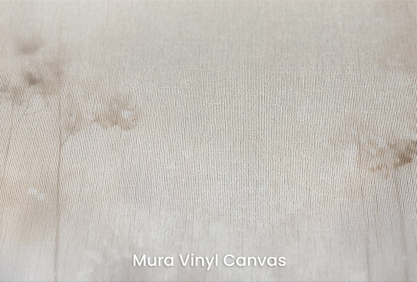 Zbliżenie na artystyczną fototapetę o nazwie ETHEREAL GARDEN GLIMMER na podłożu Mura Vinyl Canvas - faktura naturalnego płótna.