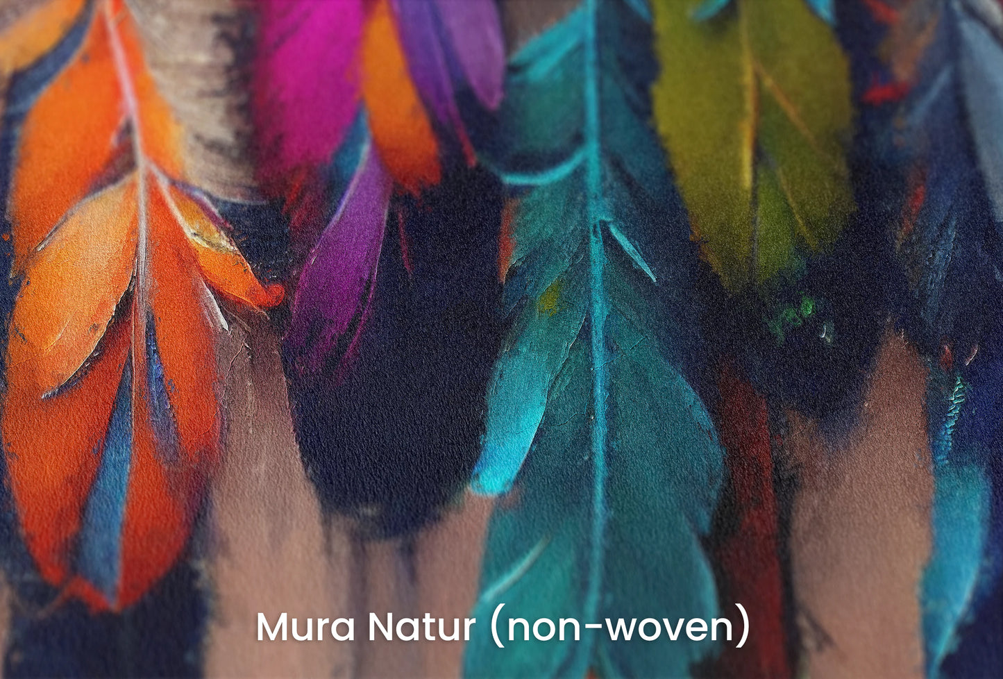 Zbliżenie na artystyczną fototapetę o nazwie Mystic Feathers na podłożu Mura Natur (non-woven) - naturalne i ekologiczne podłoże.