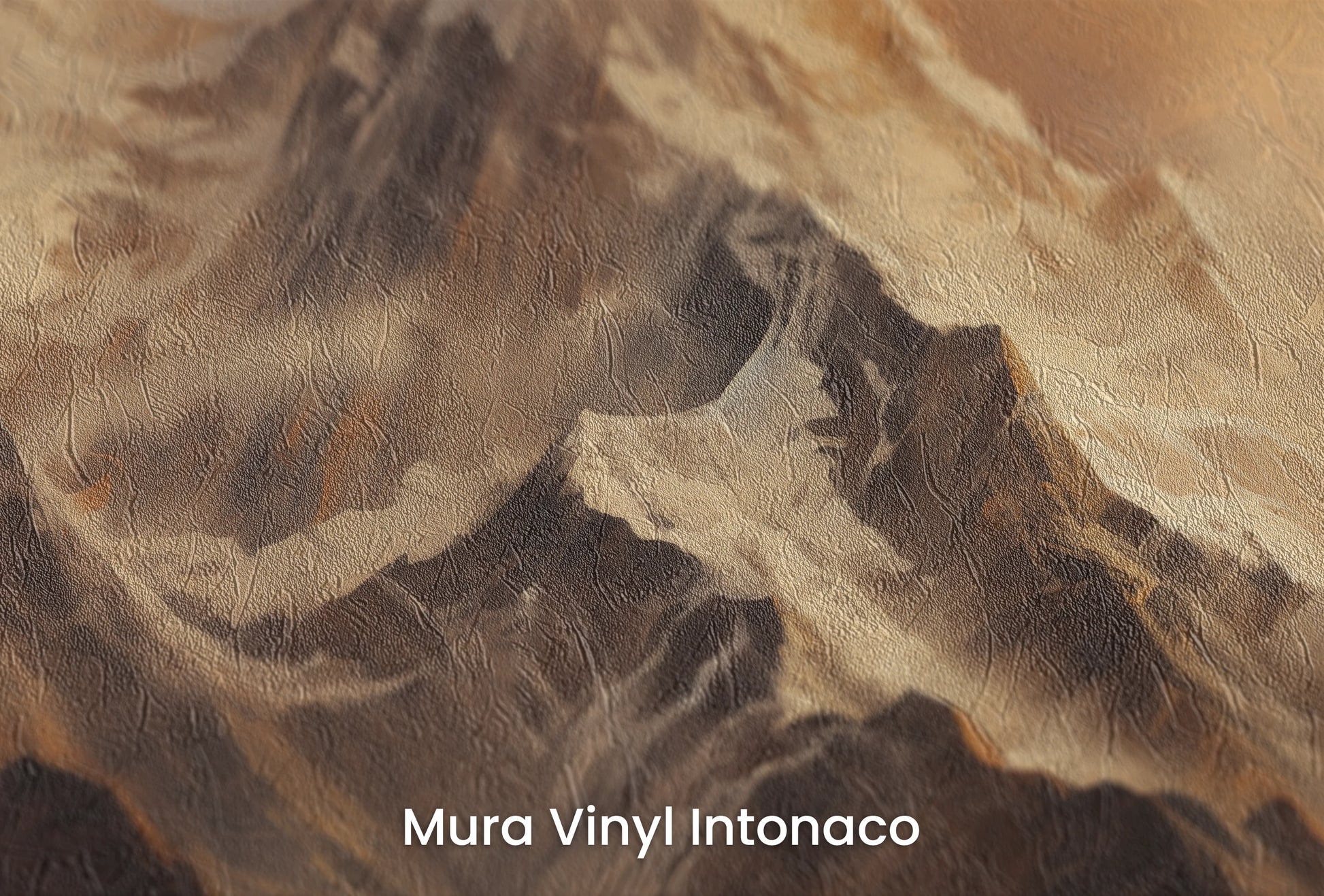 Zbliżenie na artystyczną fototapetę o nazwie Fiery Peaks na podłożu Mura Vinyl Intonaco - struktura tartego tynku.