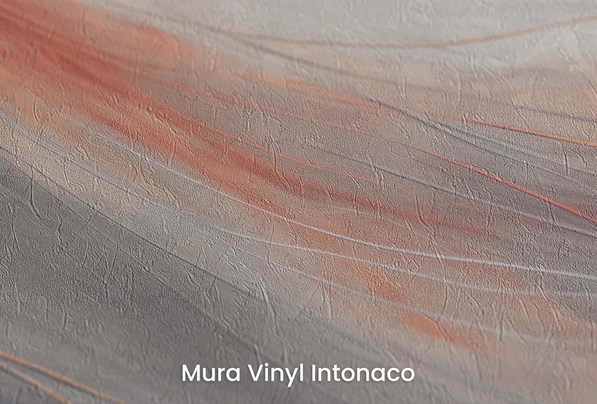Zbliżenie na artystyczną fototapetę o nazwie Crimson Dusk na podłożu Mura Vinyl Intonaco - struktura tartego tynku.
