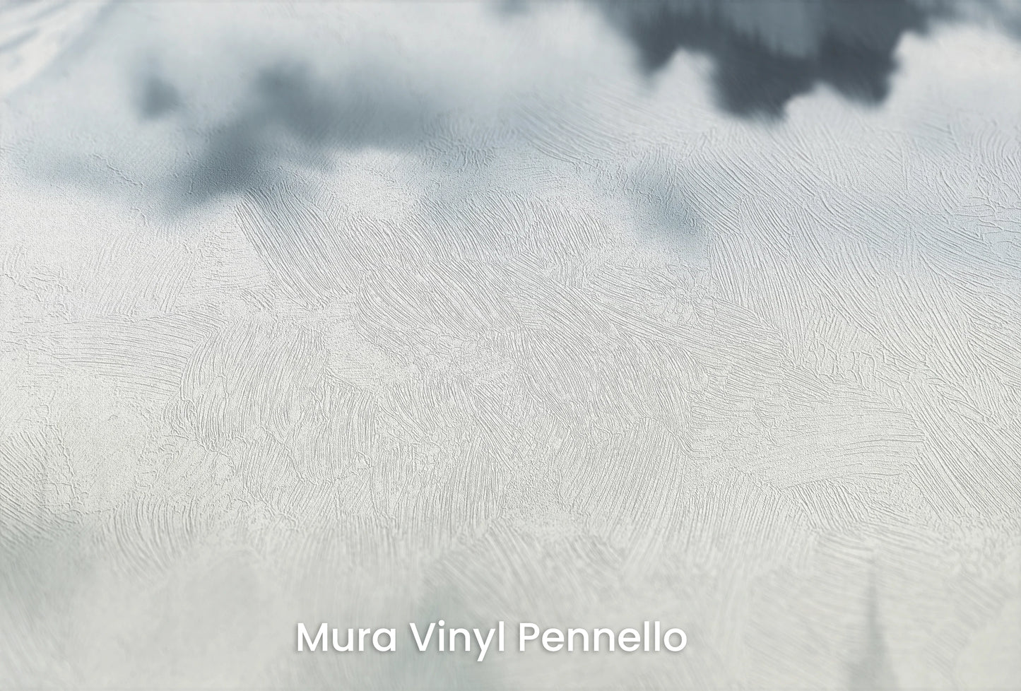 Zbliżenie na artystyczną fototapetę o nazwie Ethereal Mountain Whisper na podłożu Mura Vinyl Pennello - faktura pociągnięć pędzla malarskiego.