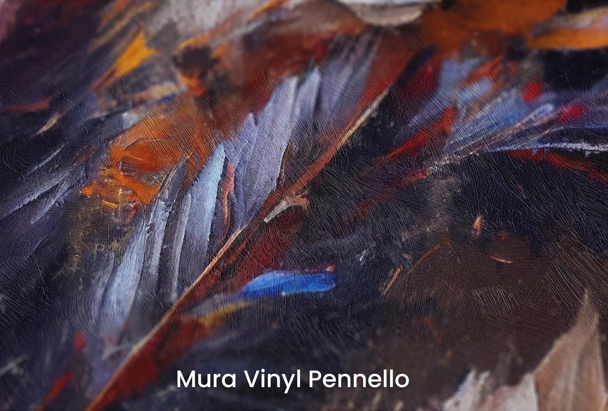 Zbliżenie na artystyczną fototapetę o nazwie Dark Elegance na podłożu Mura Vinyl Pennello - faktura pociągnięć pędzla malarskiego.