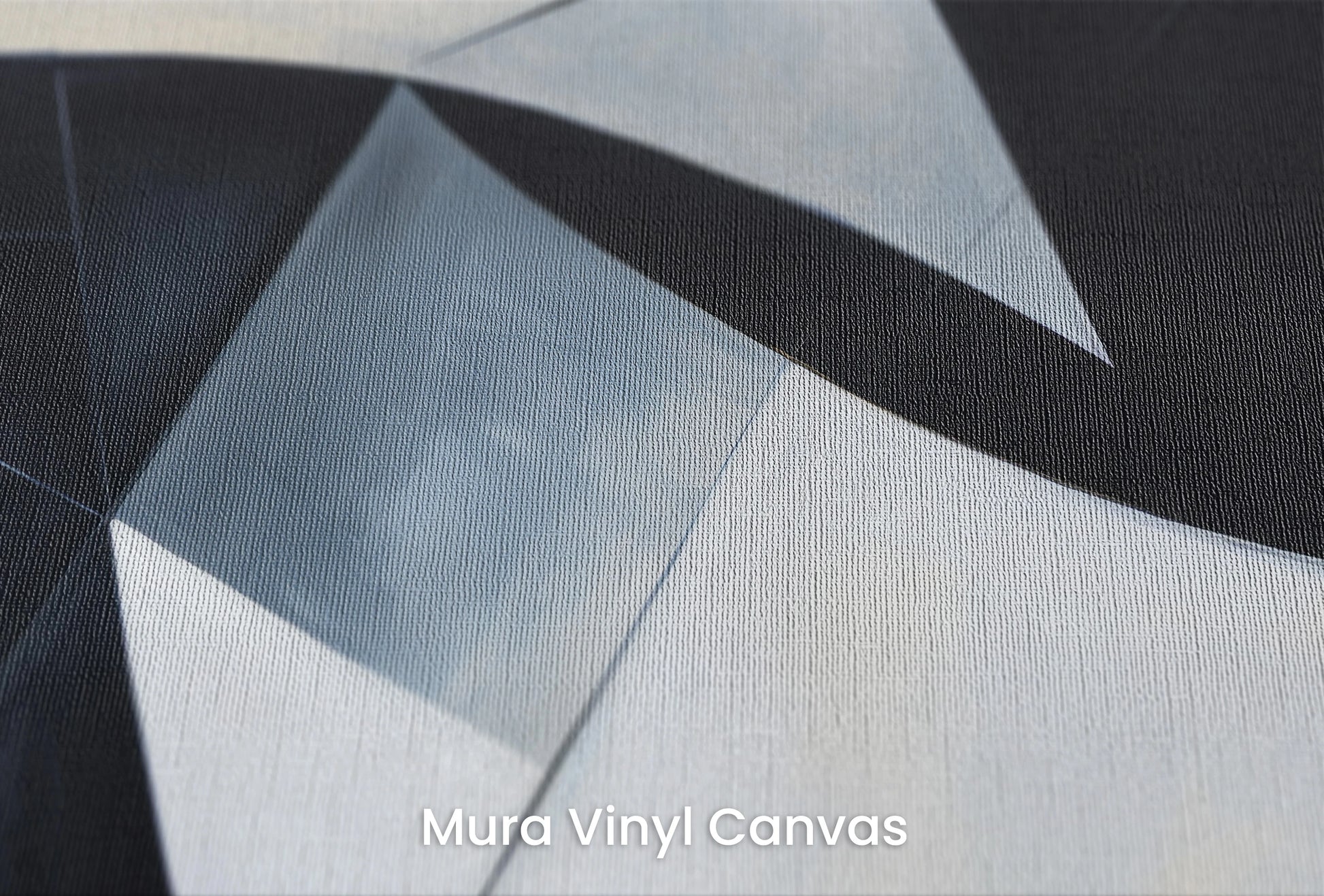Zbliżenie na artystyczną fototapetę o nazwie Abstract Monochromatic Peaks na podłożu Mura Vinyl Canvas - faktura naturalnego płótna.