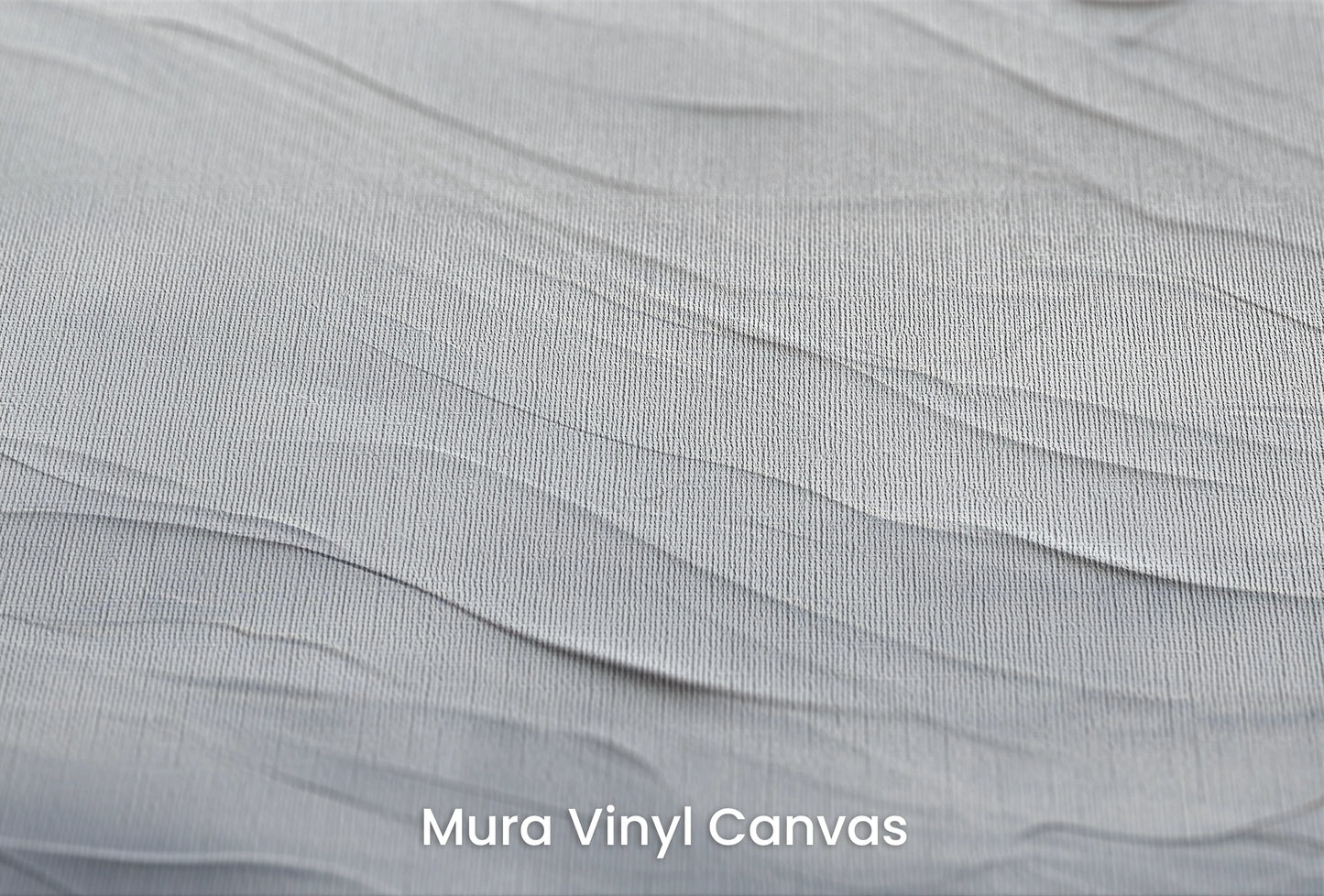 Zbliżenie na artystyczną fototapetę o nazwie Silent Whispers na podłożu Mura Vinyl Canvas - faktura naturalnego płótna.