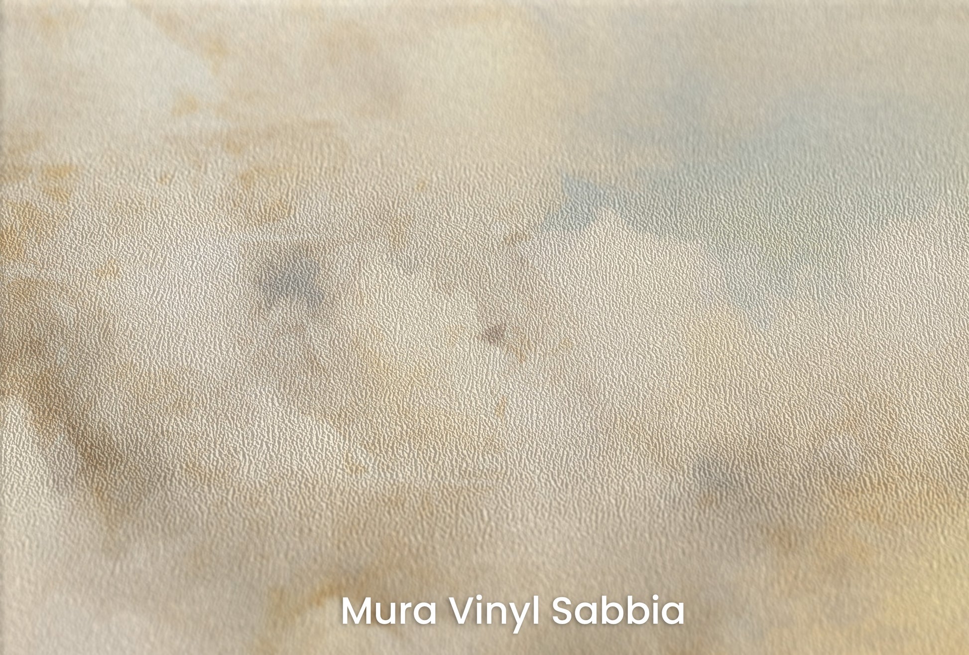 Zbliżenie na artystyczną fototapetę o nazwie ETHEREAL CLOUDSCAPE HORIZON na podłożu Mura Vinyl Sabbia struktura grubego ziarna piasku.