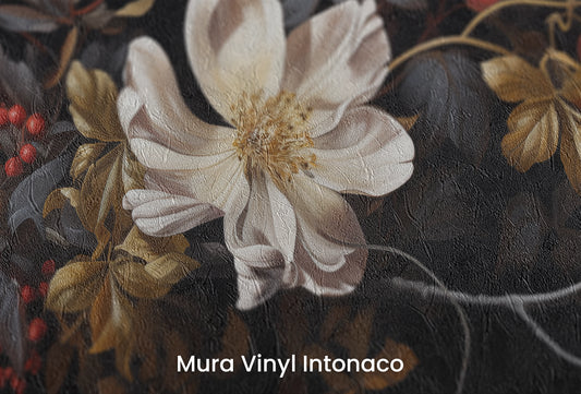 Zbliżenie na artystyczną fototapetę o nazwie Midnight Bloom na podłożu Mura Vinyl Intonaco - struktura tartego tynku.