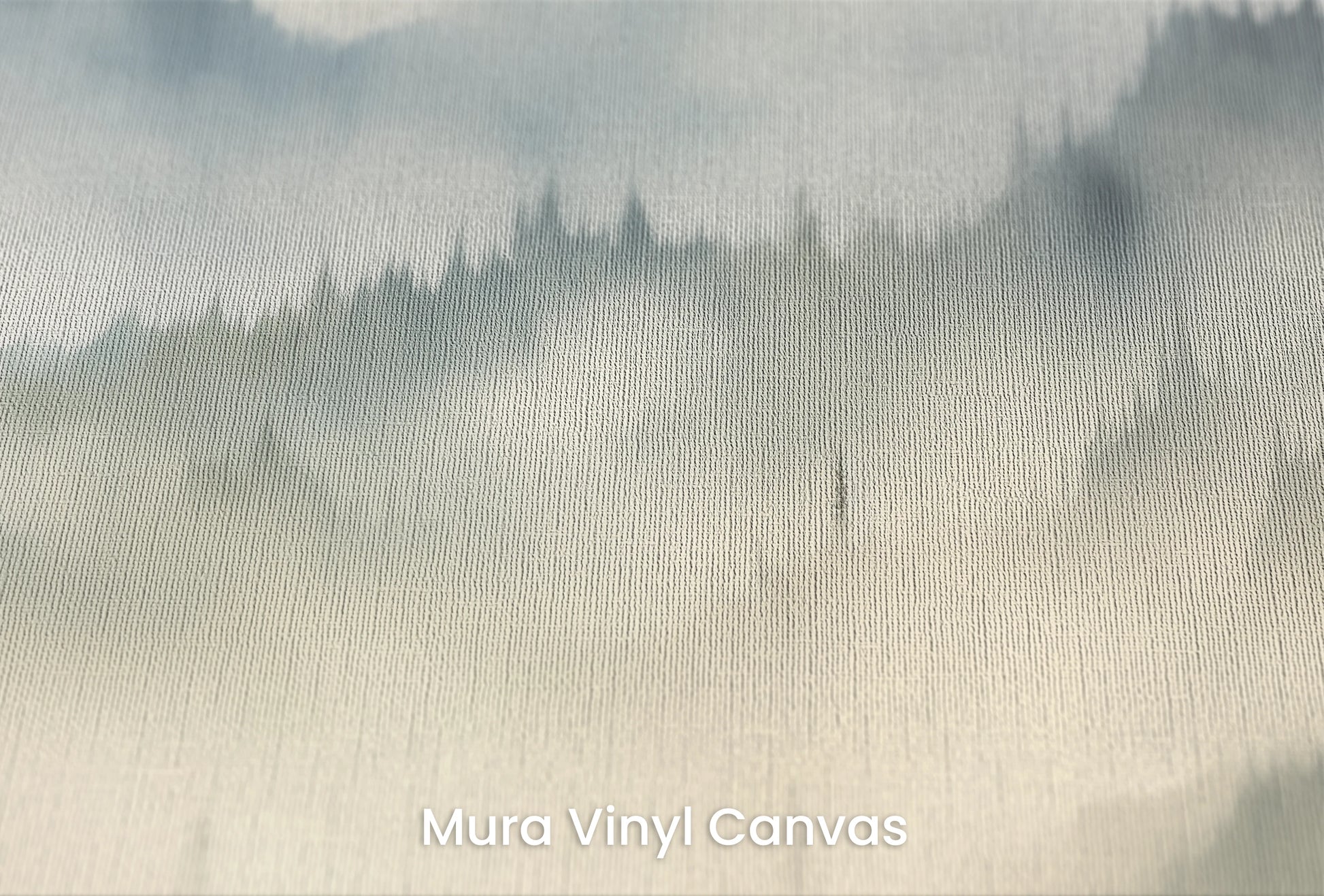 Zbliżenie na artystyczną fototapetę o nazwie Misty Mountain Layers na podłożu Mura Vinyl Canvas - faktura naturalnego płótna.