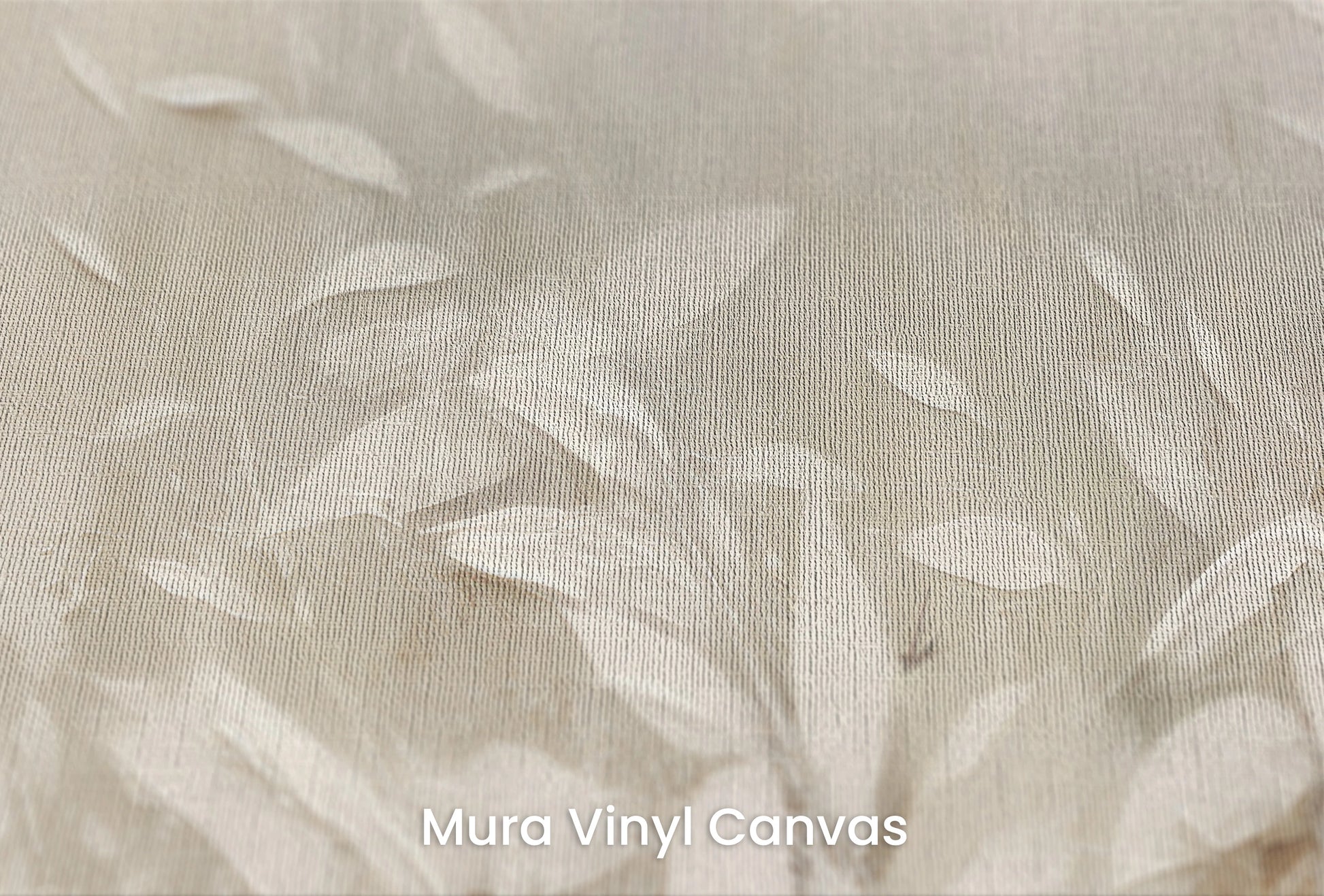 Zbliżenie na artystyczną fototapetę o nazwie White Foliage Whispers na podłożu Mura Vinyl Canvas - faktura naturalnego płótna.
