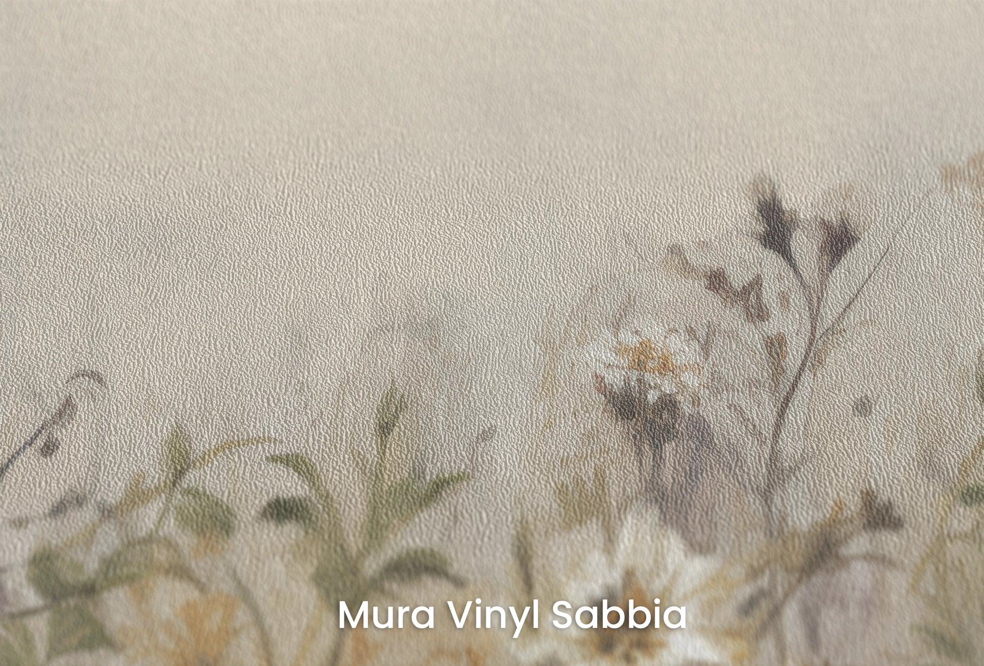 Zbliżenie na artystyczną fototapetę o nazwie Faded Wildflowers na podłożu Mura Vinyl Sabbia struktura grubego ziarna piasku.