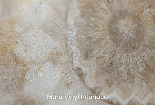 Zbliżenie na artystyczną fototapetę o nazwie Crystal Lotus na podłożu Mura Vinyl Intonaco - struktura tartego tynku.