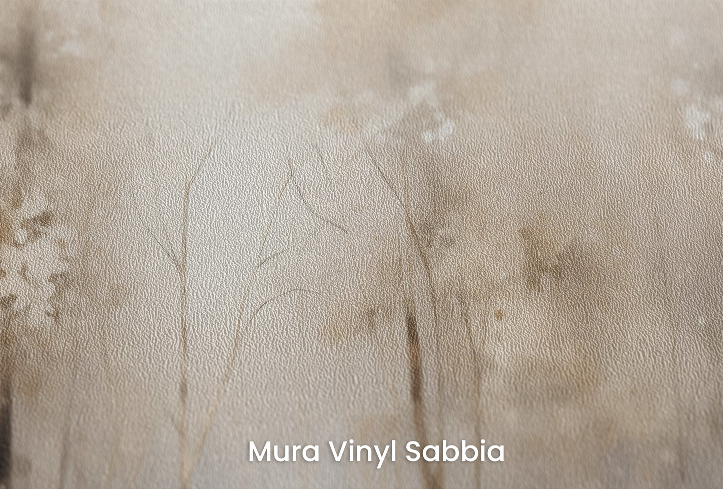 Zbliżenie na artystyczną fototapetę o nazwie WINTER'S WHISPER MURAL na podłożu Mura Vinyl Sabbia struktura grubego ziarna piasku.