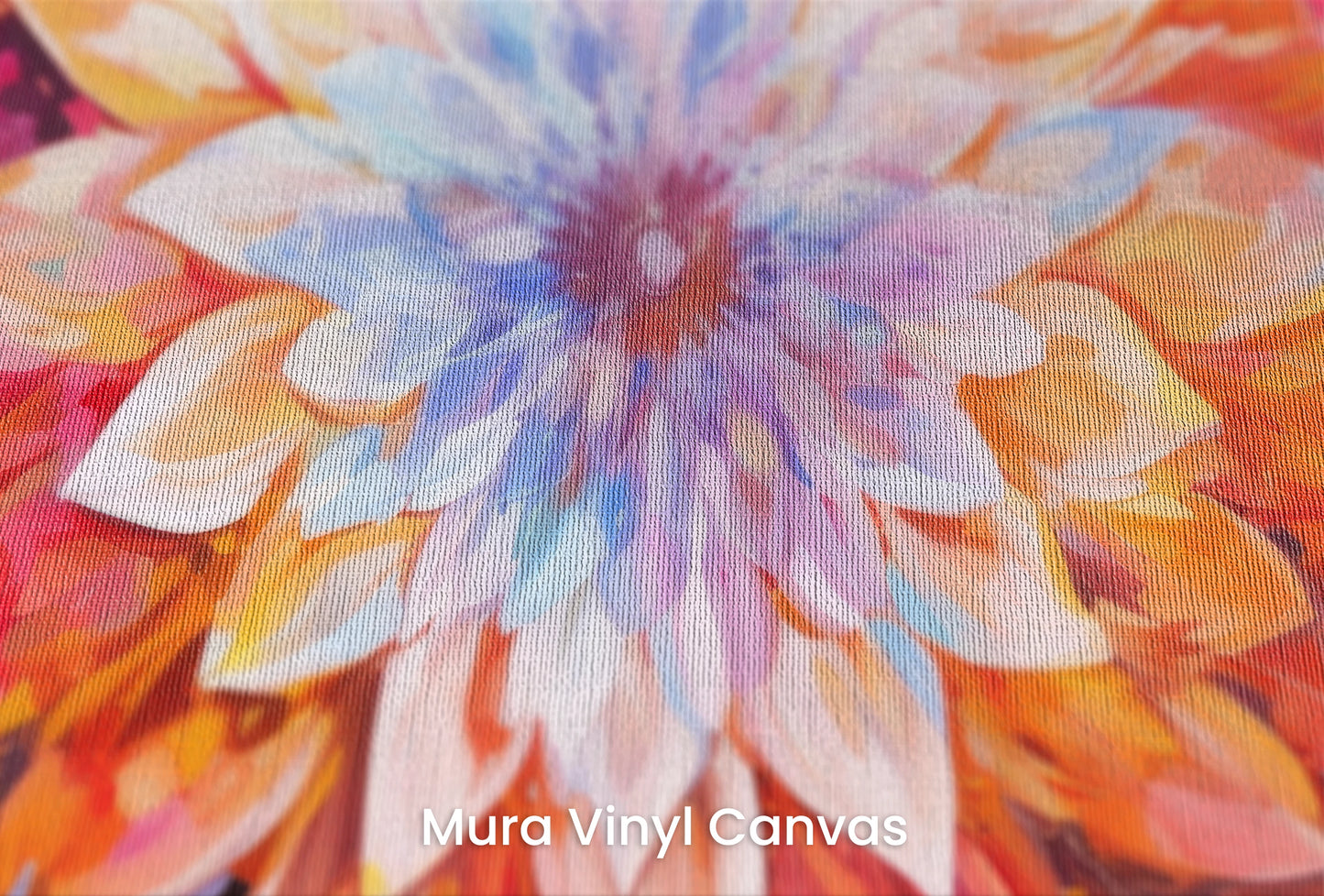 Zbliżenie na artystyczną fototapetę o nazwie Radiant Bloom na podłożu Mura Vinyl Canvas - faktura naturalnego płótna.