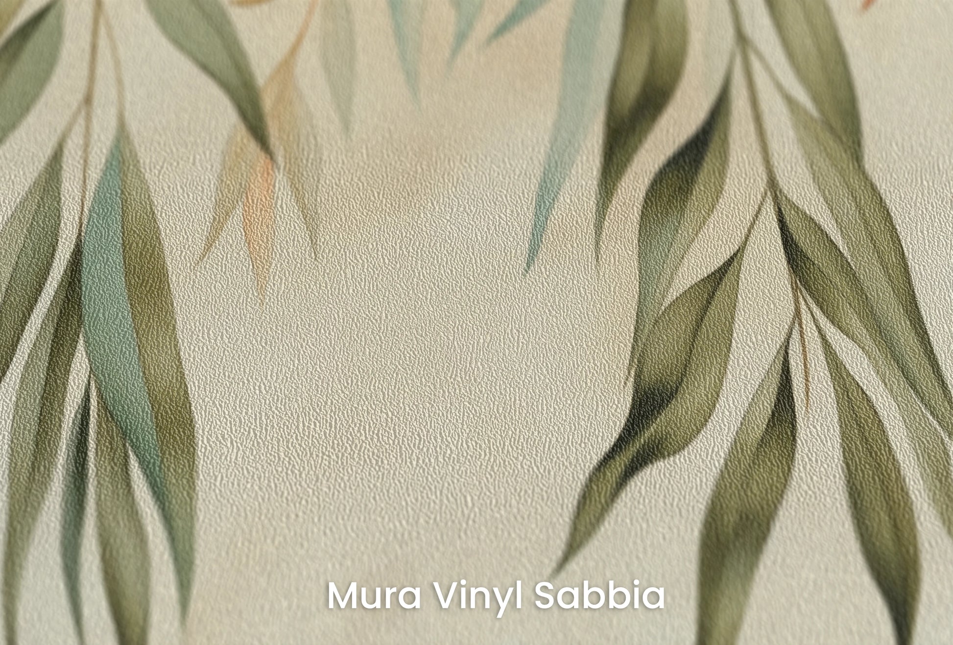 Zbliżenie na artystyczną fototapetę o nazwie Serenity Leaves na podłożu Mura Vinyl Sabbia struktura grubego ziarna piasku.