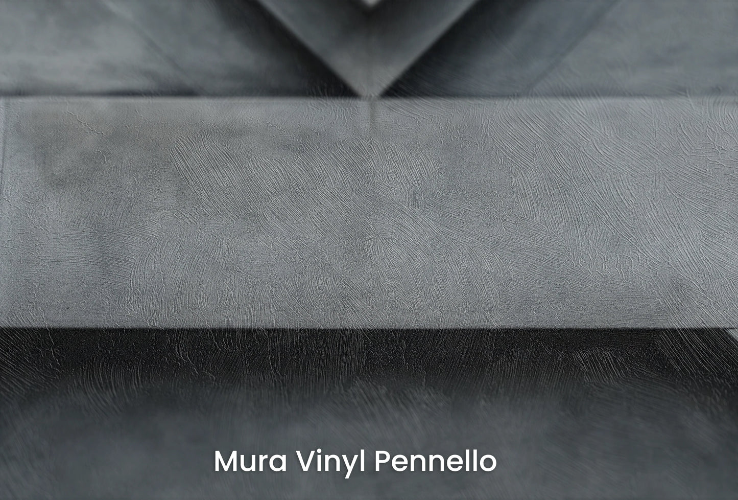 Zbliżenie na artystyczną fototapetę o nazwie Chevron Depth na podłożu Mura Vinyl Pennello - faktura pociągnięć pędzla malarskiego.