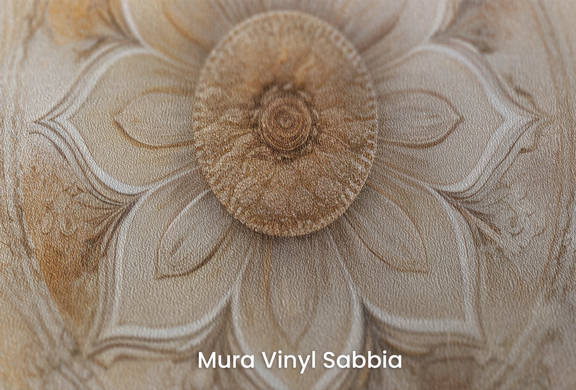 Zbliżenie na artystyczną fototapetę o nazwie Divine Lotus na podłożu Mura Vinyl Sabbia struktura grubego ziarna piasku.