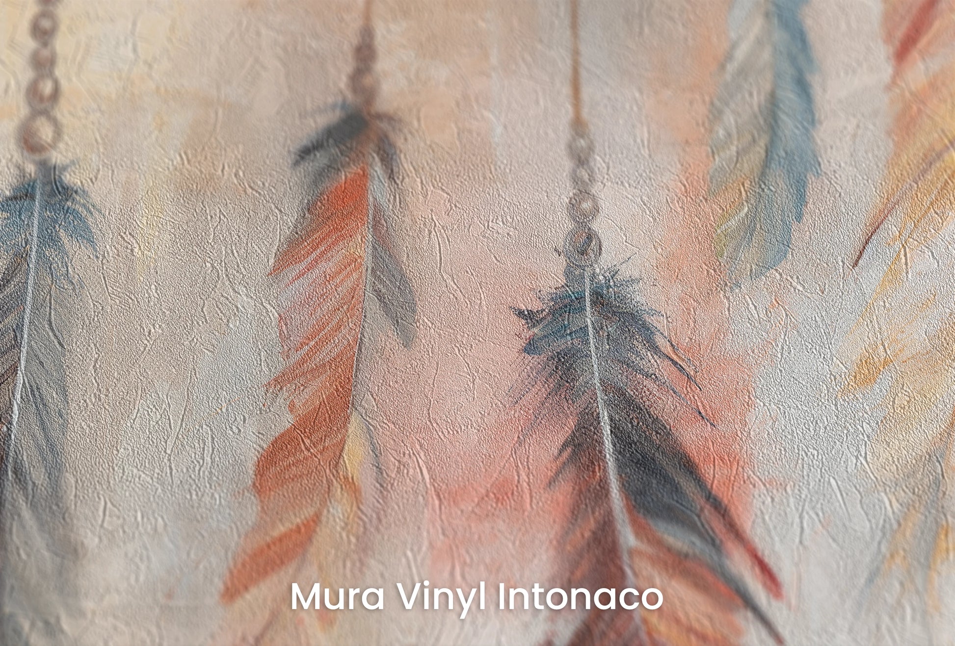 Zbliżenie na artystyczną fototapetę o nazwie Abstract Feathers na podłożu Mura Vinyl Intonaco - struktura tartego tynku.
