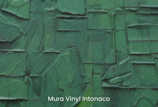 Zbliżenie na artystyczną fototapetę o nazwie Verdant Fragments na podłożu Mura Vinyl Intonaco - struktura tartego tynku.