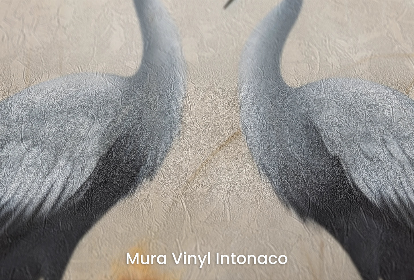 Zbliżenie na artystyczną fototapetę o nazwie Harmony in Gold na podłożu Mura Vinyl Intonaco - struktura tartego tynku.